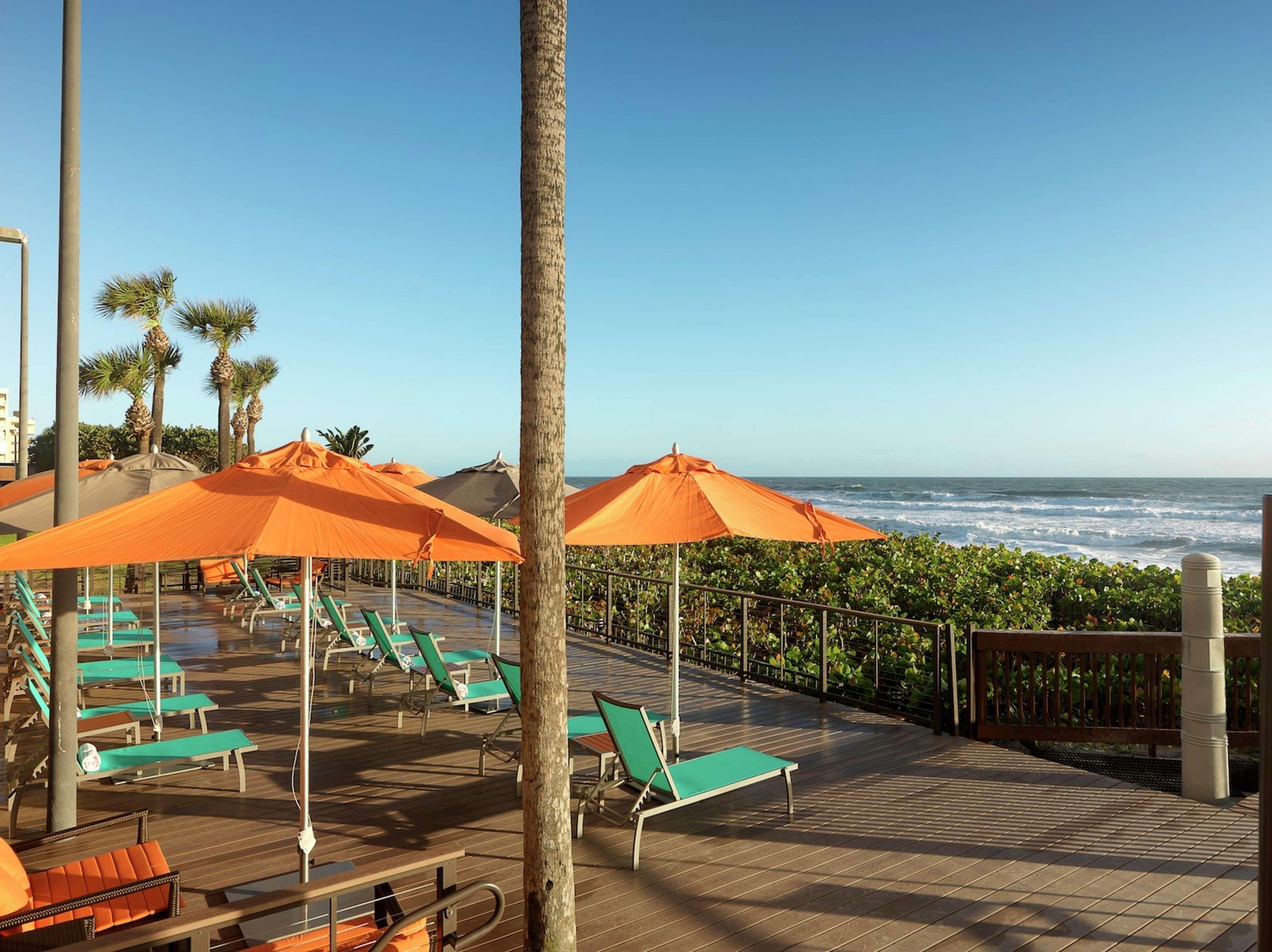 Doubletree Suites By Hilton Melbourne Beach Oceanfront Exterior foto