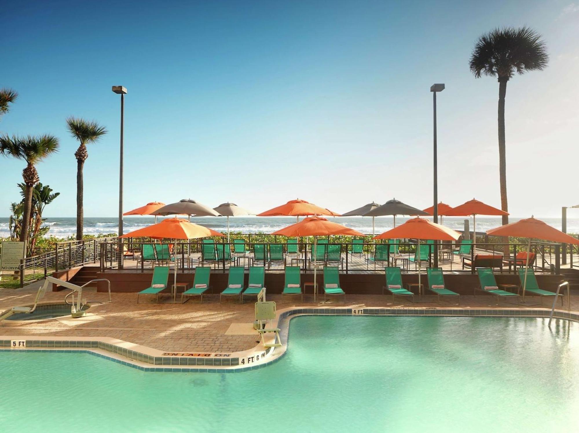 Doubletree Suites By Hilton Melbourne Beach Oceanfront Exterior foto