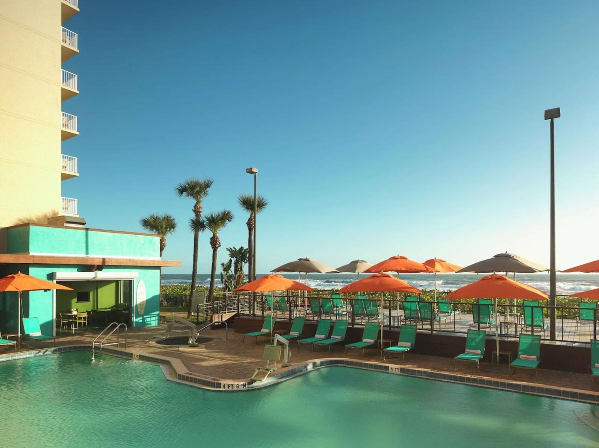 Doubletree Suites By Hilton Melbourne Beach Oceanfront Exterior foto